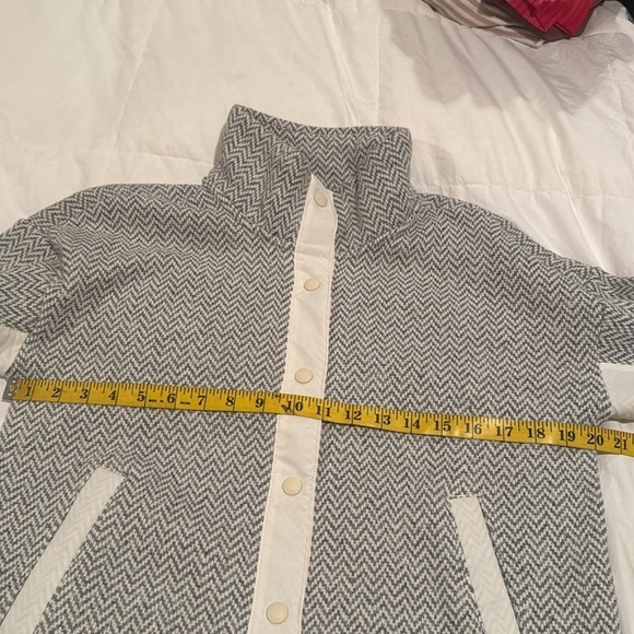 Southern Tide white and gray sweater jacket - Picture 6 of 9